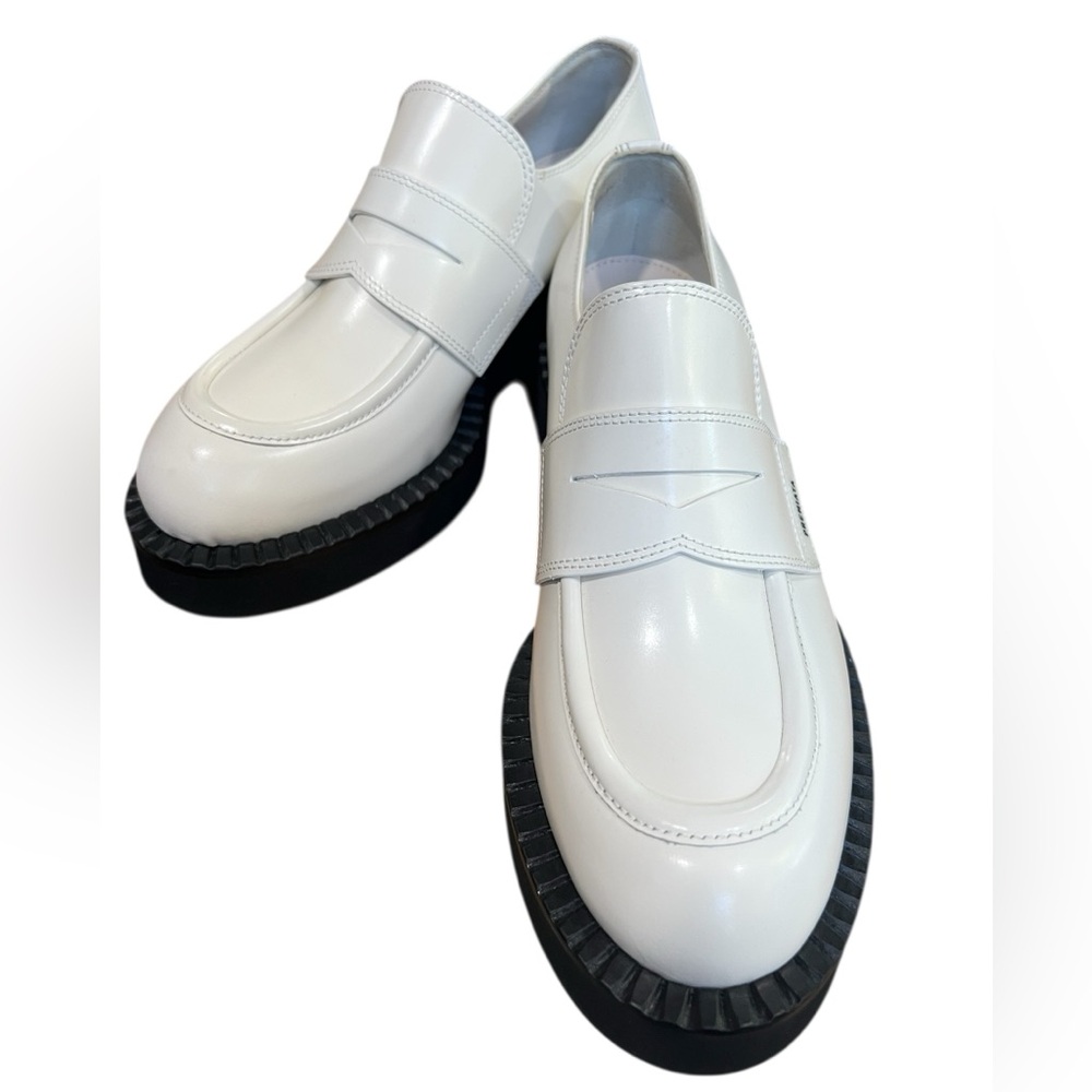 Premiata Black and White womens loafer Shoes size 39 made in Italy NWOB designer